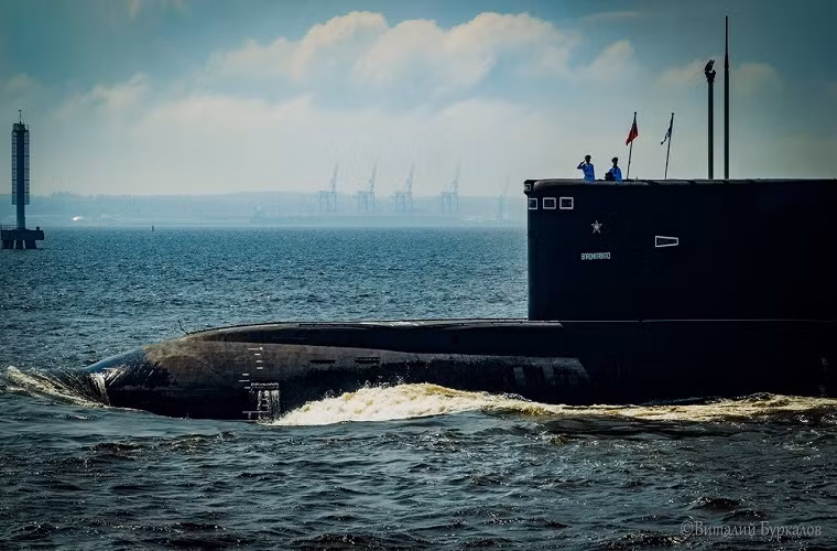 Tàu ngầm tấn công thường lớp Kilo thuộc Project 877. Nguồn ảnh: milinfolive.