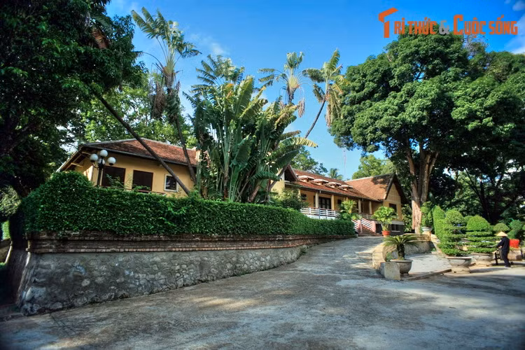 Khám phá dinh thự đẹp nổi tiếng của vua Bảo Đại ở Buôn Ma Thuột Kham pha dinh thu dep noi tieng cua vua Bao Dai o Buon Ma Thuot