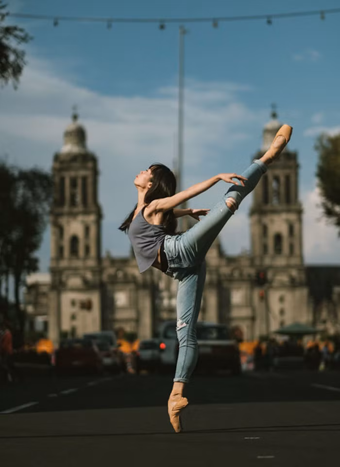 Chụp ảnh vũ công trên đường phố là một trong những niềm đam mê lớn nhất của nhiếp Robles.