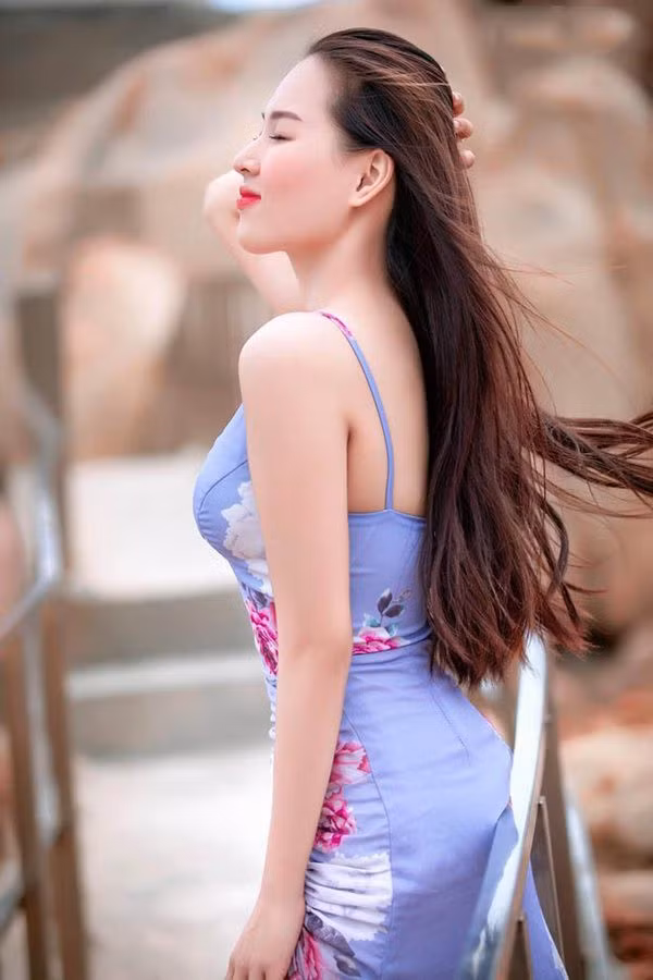 Hot girl Phú Yên hy vọng sẽ có cơ hội thử sức với một số lĩnh vực nghệ thuật, hoàn thiện mình hơn nữa trong tương lai.