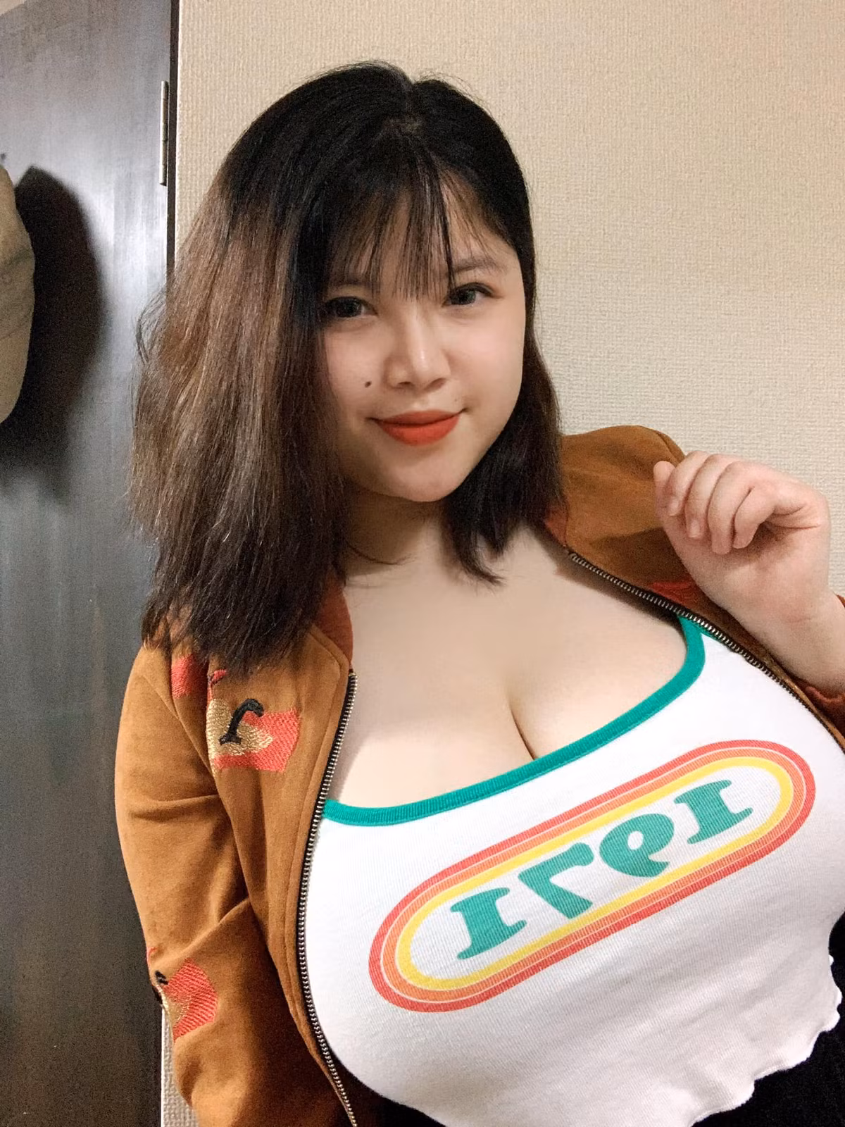 Thu Trang còn chia sẻ, bạn trai là một người thú vị, luôn khiến cô mỉm cười và cảm thấy hạnh phúc, dù tự nhận anh không phải là gu của mình.
