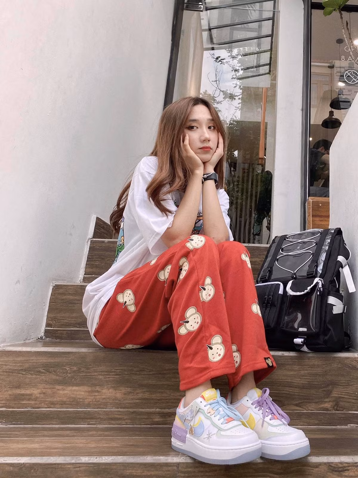 Mina Young tên thật là Nguyễn Nga, có nghệ danh mới là "Cô Mi" ngay sau nghi vấn xuất hiện trên stream của Thầy Ba.
