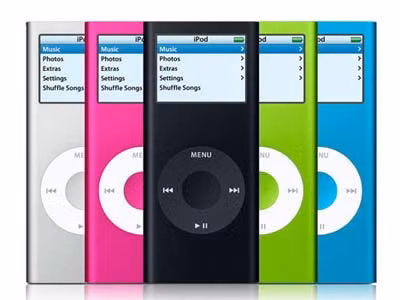 Một đồ vật bất ly thân của những 'rich kid' chính hiệu là máy MP3. Nhỏ gọn dễ dùng mà lại rất dễ ra oai với chúng bạn