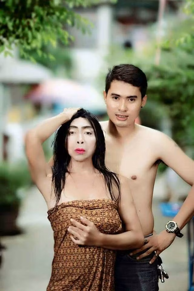 Chưa rõ tính xác thực của câu chuyện tình tay ba đang được lan truyền nhưng cư dân mạng vẫn đang chờ xem "bà già hot nhất Thái Lan" này sẽ tiếp tục gây thêm bất ngờ gì? Ảnh: FBNV.