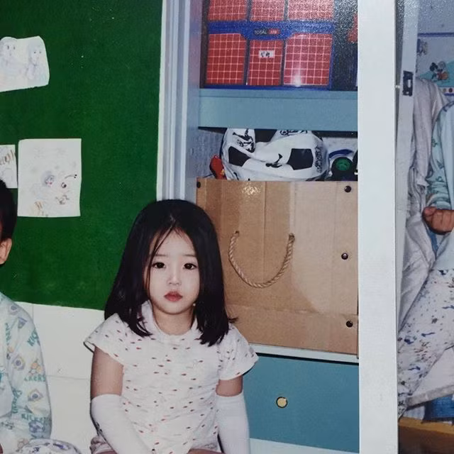 Từ bé Jeong Joo đã được thừa hưởng nét đẹp từ chính người mẹ của mình.