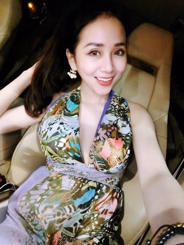 Ngoài bộ phim Cấp 3 dành cho tuổi học trò, hot girl Sài thành còn tham gia nhiều phim ngắn, phim sitcom... thu hút khán giả trẻ.
