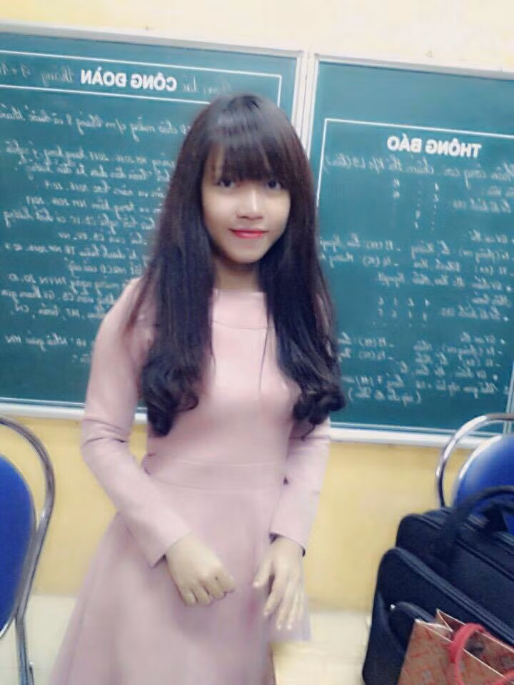 Hơn 2 tháng trước, khi vừa hoàn thành kỳ thi giáo viên dạy giỏi cấp huyện và được cử đi thi vòng thành phố thì Thanh Hằng nhận được tin mình mắc bệnh ung thư trực tràng giai đoạn cuối. Do biểu hiện bệnh mờ nhạt nên ung thư đã di căn vào phổi nặng.