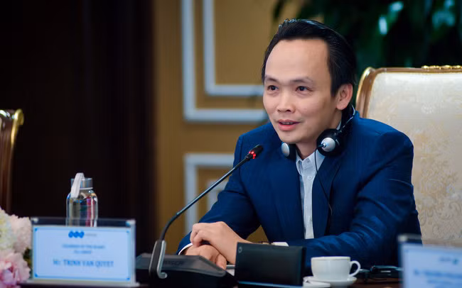 Ông Trịnh Văn Quyết (47 tuổi) là Chủ tịch Hội đồng quản trị Tập đoàn FLC từ năm 2010. Hiện nay, ông Quyết là cổ đông lớn nhất sở hữu 215,4 triệu cổ phiếu FLC, tương đương 30,34% vốn của Tập đoàn.