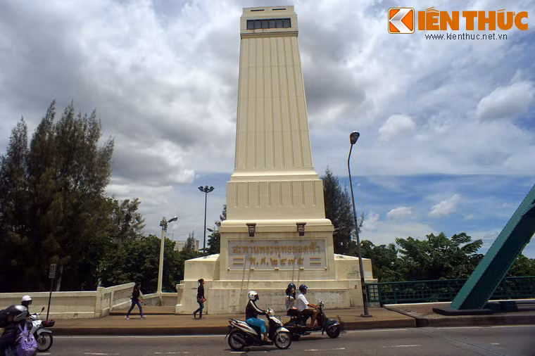 Ngày nay, cầu Phra Phuttha Yodfaphra là một địa điểm thu hút khá nhiều du khách tham quan ở Bangkok.