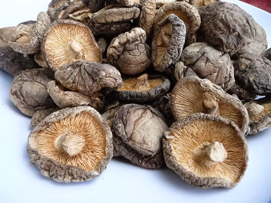 Ngoài ra, trong nấm hương có tới 30 loại enzyme và đó là các axit amin tốt cho cơ thể. (Nguồn Vitomsau) 