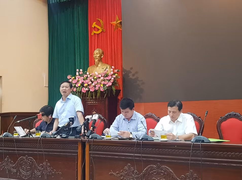 Vu chay Rang Dong: Da van chuyen hon 44 tan rac thai nguy hai di xu ly
