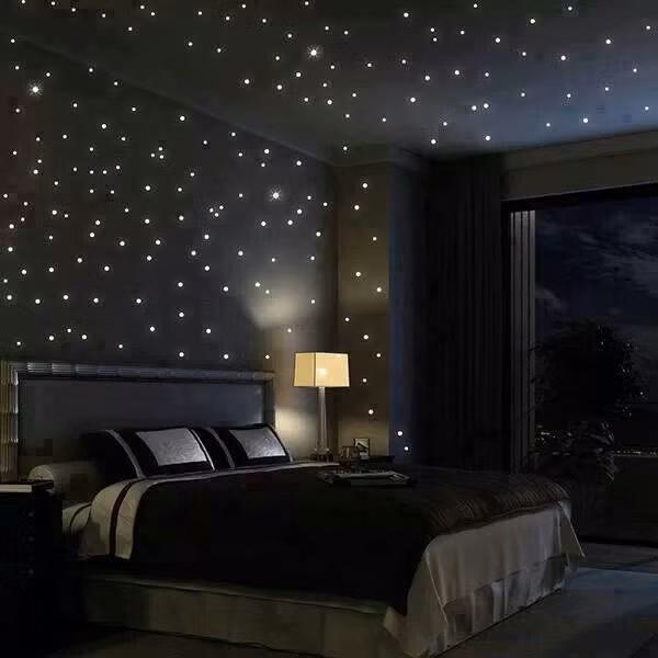 Nét đẹp cá tính, phá bỏ mọi giới hạn của màu đen chính là lý do khiến nó trở thành màu sơn được chú ý hơn bao giờ hết trong năm 2018.