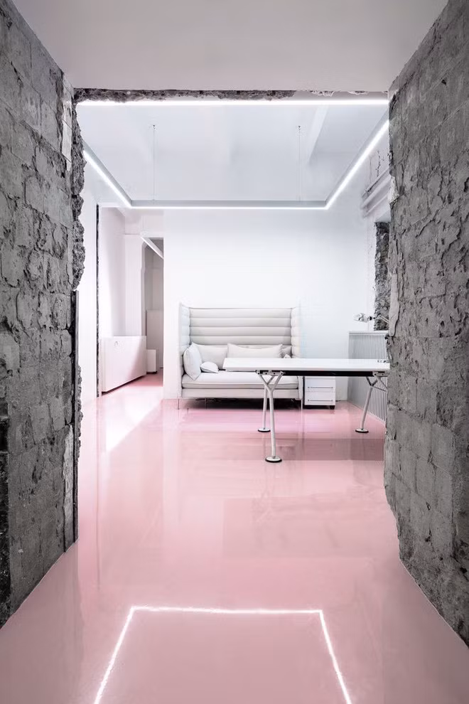  Sàn sơn epoxy với màu sắc nổi bật.