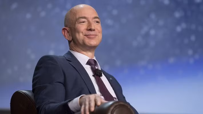 Dữ liệu của Fortune 100 cho thấy, trong năm 2013, hãng bán lẻ trực tuyến Amazon đã chi 1,6 triệu USD để bảo vệ nhà sáng lập kiêm CEO Jeff Bezos. Ảnh: BI.