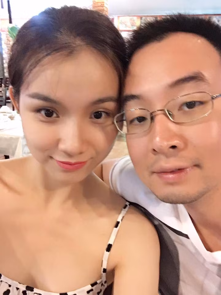 Sau đăng quang, cô kết hôn với chồng là Tiến sĩ Anh Tuấn