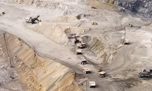 Grasberg thuộc sở hữu bởi công ty khai thác mỏ Freeport McMoRan, có trụ sở tại Arizona, Mỹ. Ảnh: Youtube.