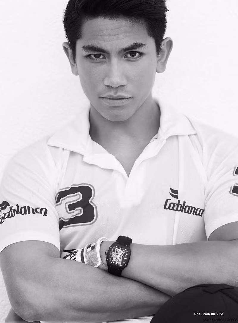 Abdul Mateen đặc biệt yêu thích chiếc đồng hồ Tourbillon Skull RM052 của hãng Richard Mille có giá lên đến 527.500 euro (hơn 10 tỉ đồng).