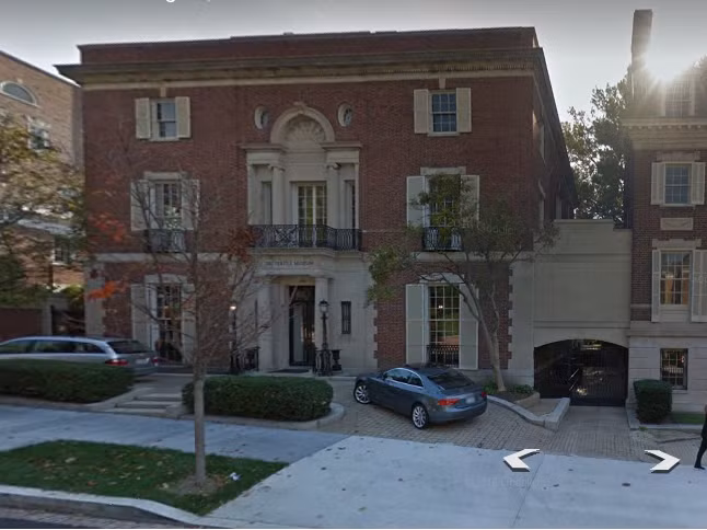 Tại Washington, DC tỷ phú Jeff Bezos dinh thự lớn nhất trong khu vực (ngoài Nhà Trắng). Hàng xóm của ông tại đây gồm gia đình cựu tổng thống Barrack Obama, vợ chồng con gái Tổng thống Donald Trump. Ảnh: BI.