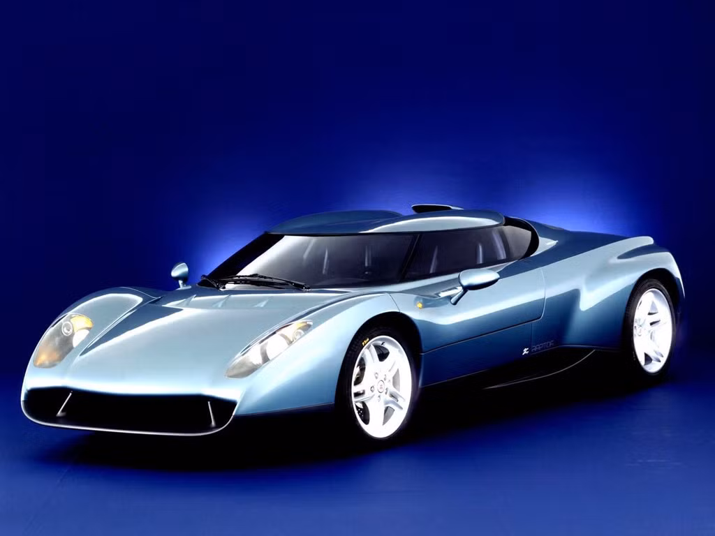 Lamborghini Zagato Raptor: Cùng sự hợp tác của hãng thiết kế Zagato, Zagato Raptor được ra mắt tại triển lãm Geneva năm 1996. Với thiết kế ấn tượng và động cơ V12, chiếc xe được kỳ vọng sẽ là người kế nhiệm lý tưởng cho Diablo. Sau cùng, chỉ có một nguyên mẫu Zagato Raptor được chế tạo.