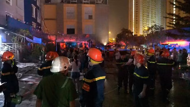 Chay chung cu Carina Plaza: 27 nguoi thuong vong-Hinh-3