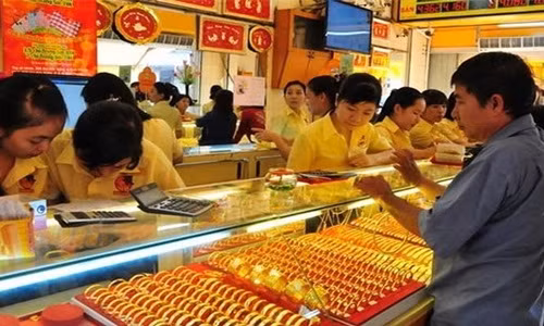 Giá vàng trong nước sáng 26/2 quay đầu giảm mạnh. Ảnh minh họa: Dân Việt.