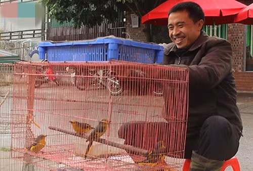 Chợ họp vào các ngày 5, 10,15, 20, 25, 30 âm lịch hàng tháng. Ảnh: VOV.