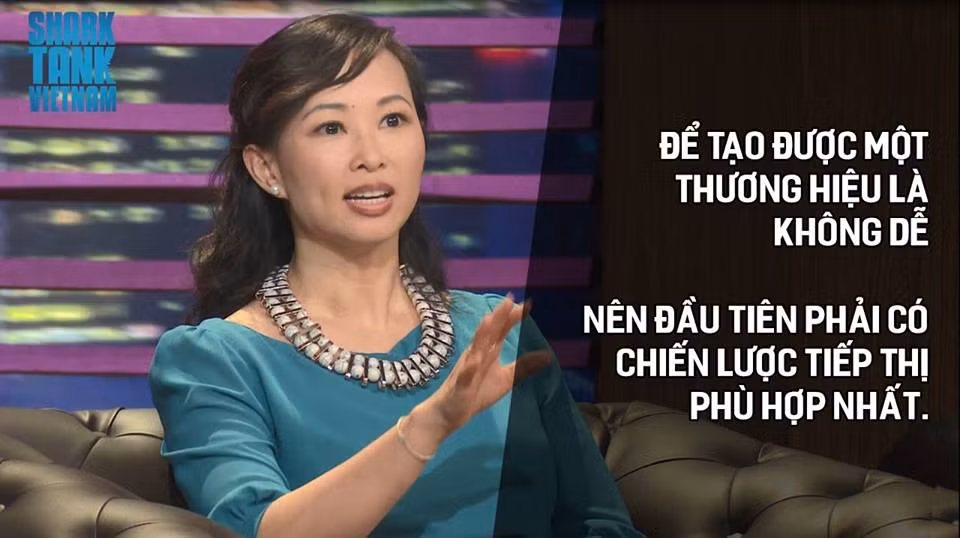 Cũng như ông Phạm Thanh Hưng và Nguyễn Xuân Phú, bà Thái Văn Linh (Giám đốc vận hành &amp; chiến lược Quỹ đầu tư VinaCapital) tiếp tục góp mặt trong dàn "cá mập" Thương vụ bạc tỷ mùa 2. Ảnh: Pose.