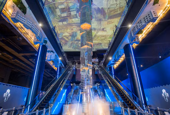 Dubai Mall nổi tiếng là trung tâm mua sắm lớn nhất thế giới ở Dubai với 1.200 gian hàng lớn nhỏ.