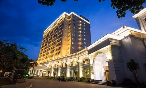 Công ty Cổ phần Quốc tế Hoàng Gia - chủ sở hữu - thông báo casino ở Hạ Long lỗ nặng. Ảnh: Người đưa tin.