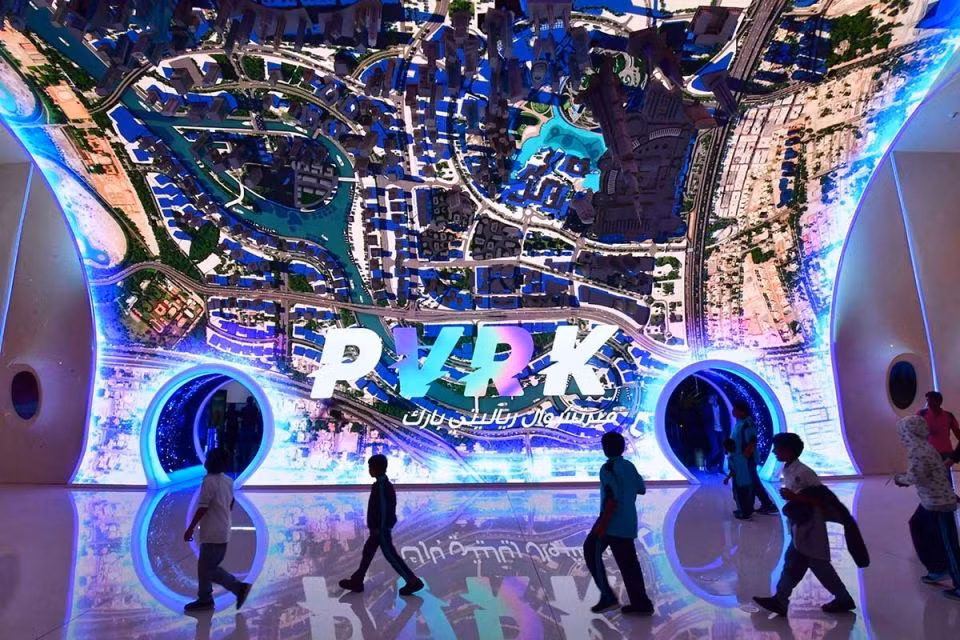 Đến nay, hầu hết các trò chơi trong công viên đã mở cửa cho du khách.
