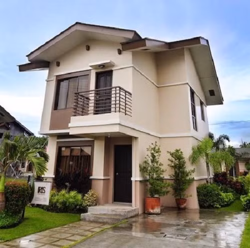 Nhà 2 tầng theo phong cách hiện đại, đơn giản, không cầu kỳ về chi tiết trang trí. Ảnh: Kientrucsuvietnam.