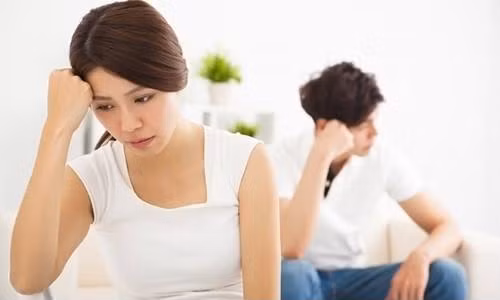 Chẳng đàn ông nào cảm thấy thoải mái khi phải đứng ra hòa giải mâu thuẫn giữa vợ và gia đình mình - Ảnh minh họa: Internet