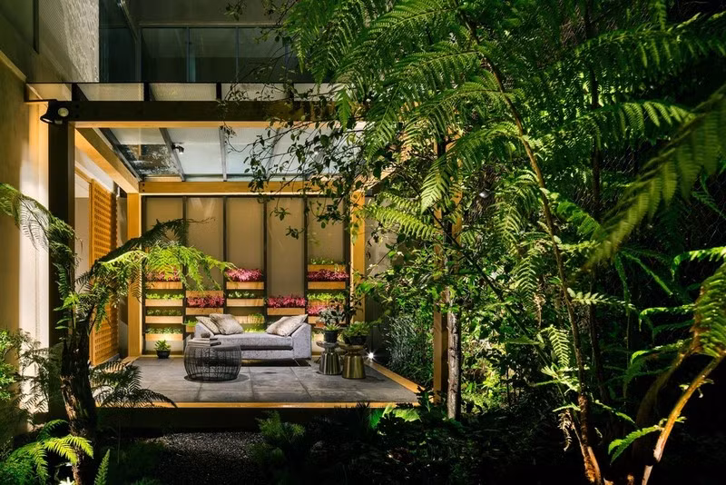 Con người như hòa mình giữa sắc trời thiên nhiên. Nguồn ảnh: Freshome.