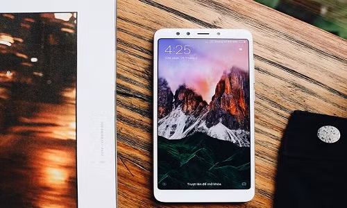 Xiaomi Redmi 5 Plus. Xiaomi Redmi 5 Plus.