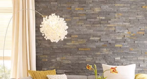 Giấy dán tường giả đá mang đến cảm giác gần gũi với thiên nhiên, tạo cảm giác mát mẽ hơn. Ảnh: Giaydantuongtphcm.