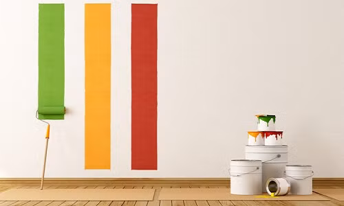  Bỏ qua chổi quét sơn. Một trong những sai lầm lớn nhất mà nhiều người mắc phải khi sơn nhà là chọn loại sơn đắt tiền nhất và bỏ qua tầm quan trọng của chổi quét sơn. Ảnh: Livspace.