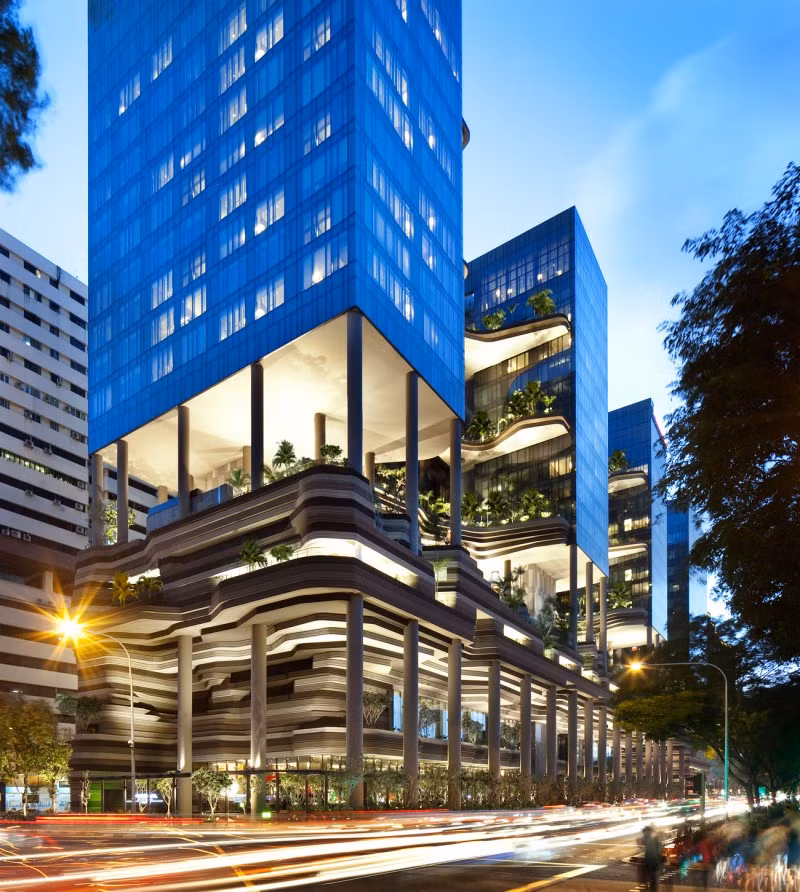 Khách sạn Park Royal trên đường Upper Pinkering (Singapore) được ví như một vườn treo Babylon thực sự trong lòng thành phố.