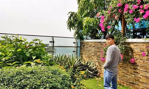 Ngôi biệt thự 3 tầng của Nathan Lee ở quận 2 có diện tích hơn 200m2. Ảnh: Baogiaothong.