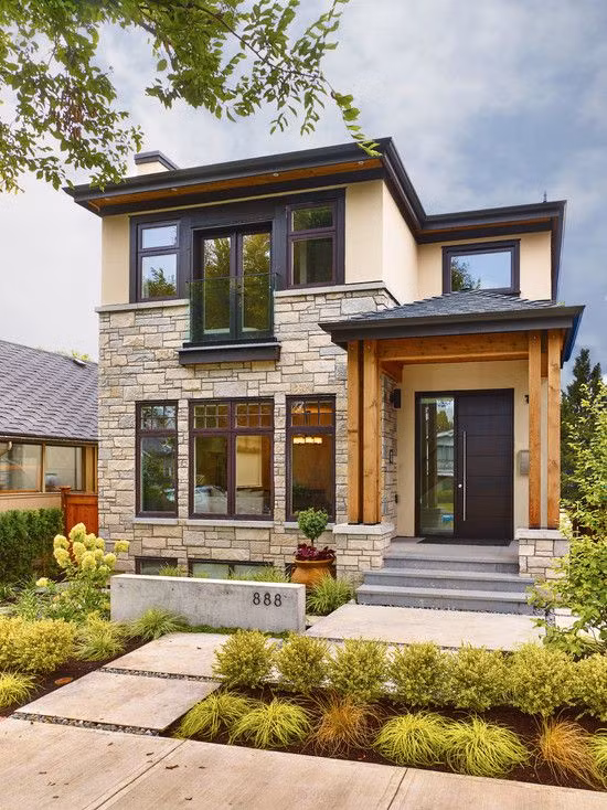 Ngôi nhà với diện tích 100m2, có đầy đủ phòng chức năng và sân phơi, gara để xe. Ảnh: Xaynhasaigon.