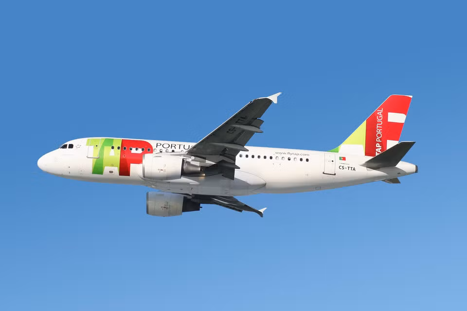 TAP là hãng hàng không quốc gia Bồ Đào Nha, có trụ sở tại sân bay Lisbon.