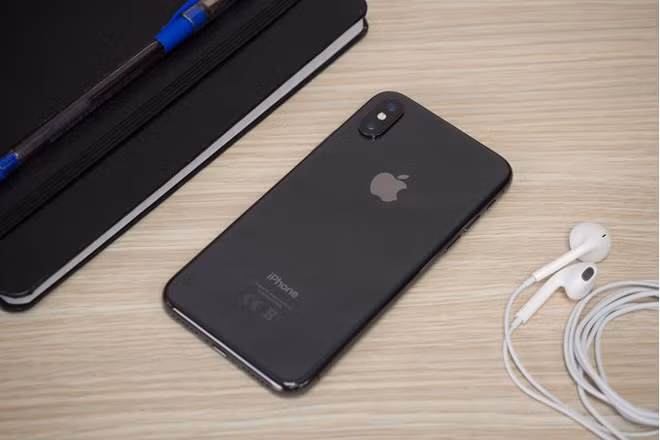 Bộ ba iPhone 2018 lộ thiết kế, cấu hình, giá từ 16,2 triệu đồng - Hình 2 Bo ba iPhone 2018 lo thiet ke, cau hinh, gia tu 16,2 trieu dong-Hinh-2