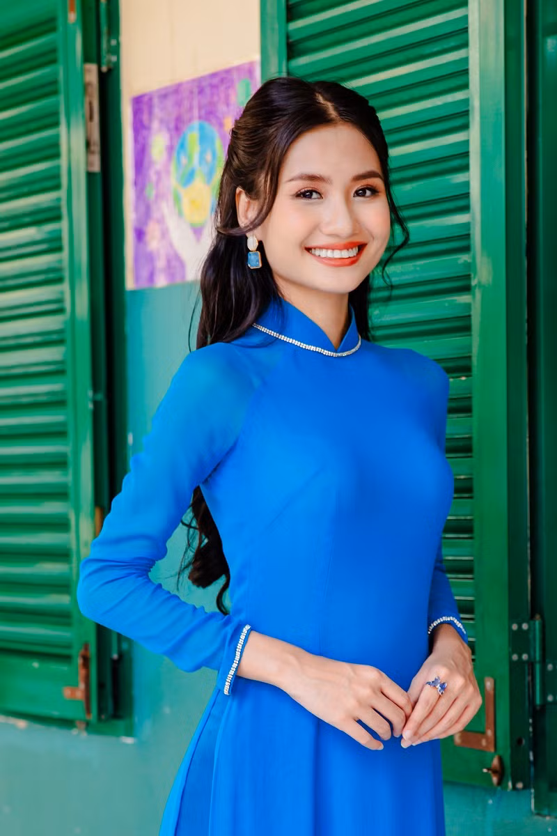 Hoa hau Nguyen Thanh Ha khoi dong du an “Tieng Anh cong dong“-Hinh-5