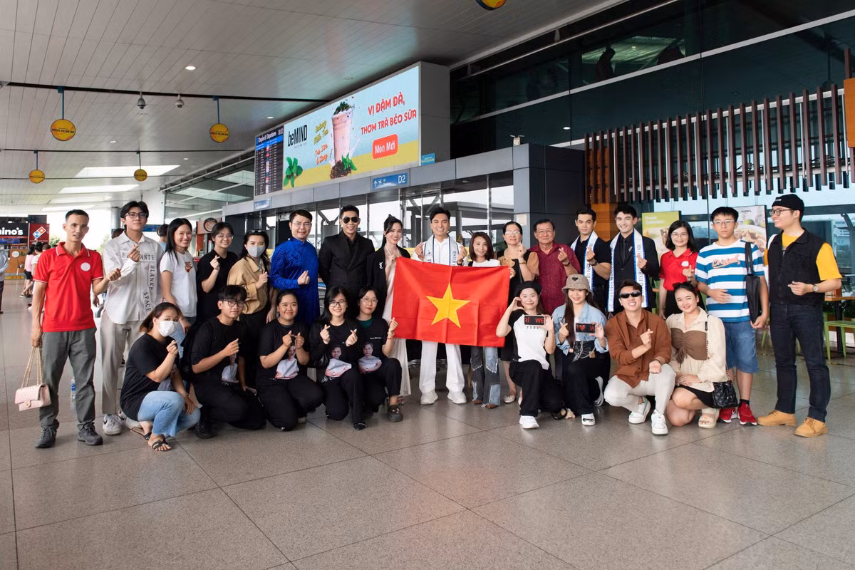 Quốc Trí từng làm MC các chương trình: Chuyện bốn phương, Đêm thành phố, Hoa hậu Lụa Di sản Việt Nam... Gần đây, anh đảm nhận vị trí mentor cuộc thi Micro Vàng.