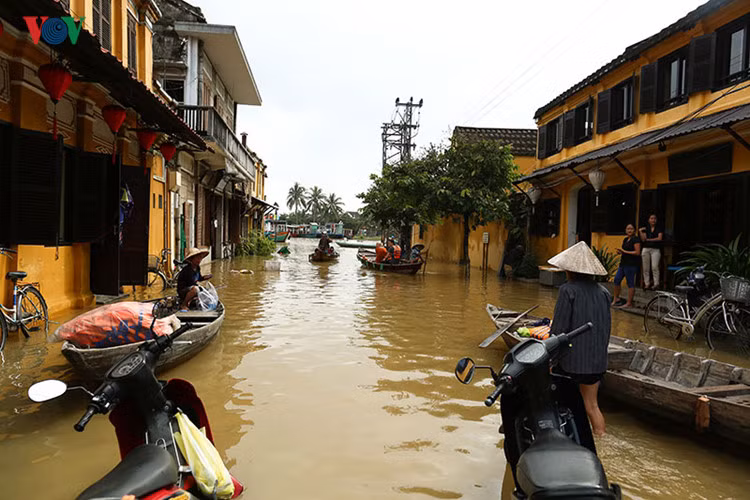 Khu vực ngã ba Lê Lợi- Nguyễn Thái Học.