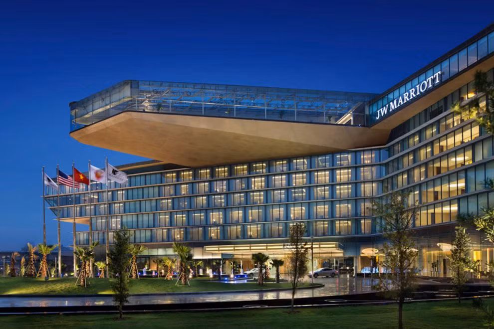 Uu dai dau tu Khach san JW Marriott gay that thu ngan sach