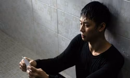 Hoảng hồn khi phát hiện vết sẹo dài trên bụng vợ trong đêm tân hôn Hoang hon khi phat hien vet seo dai tren bung vo trong dem tan hon