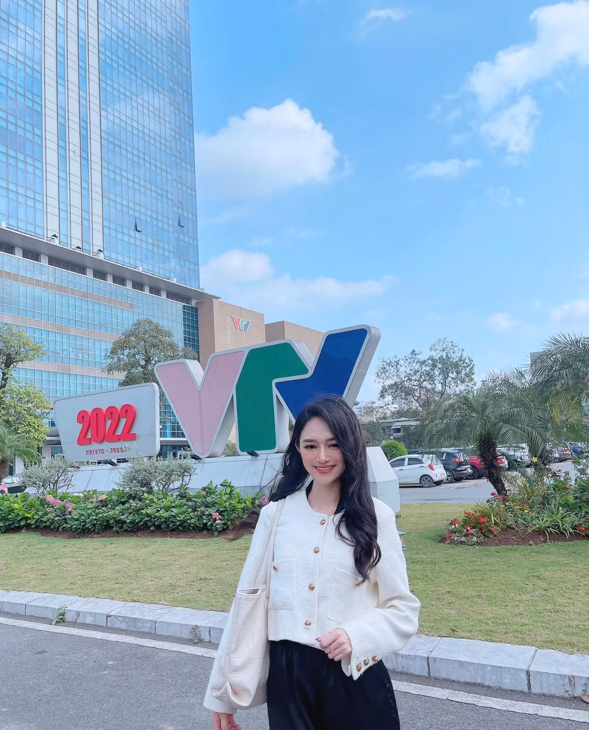 Hot girl Nóng cùng World Cup thời điểm đó đã xuất sắc vượt qua 3 đối thủ tại vòng thi tuần và giành vị trí Nhất tuần. Đến vòng thi tháng, Thúy Huyền đã phải dừng chân một cách đáng tiếc.