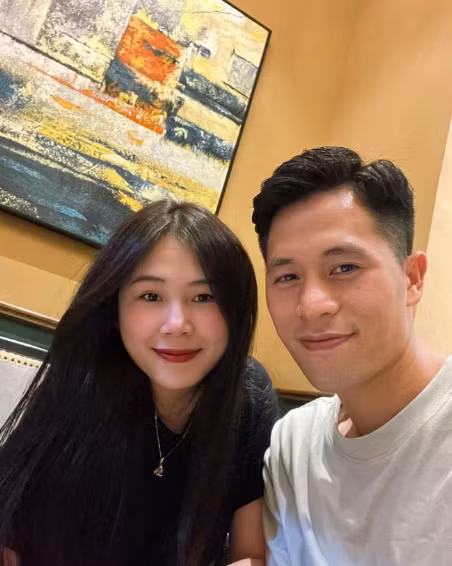 Vốn là những người kín tiếng nên những bức hình trong ngày vui của cặp đôi khá hiếm hoi, chủ yếu do người nhà và fan thân thiết đăng tải. Ảnh: Tổng hợp