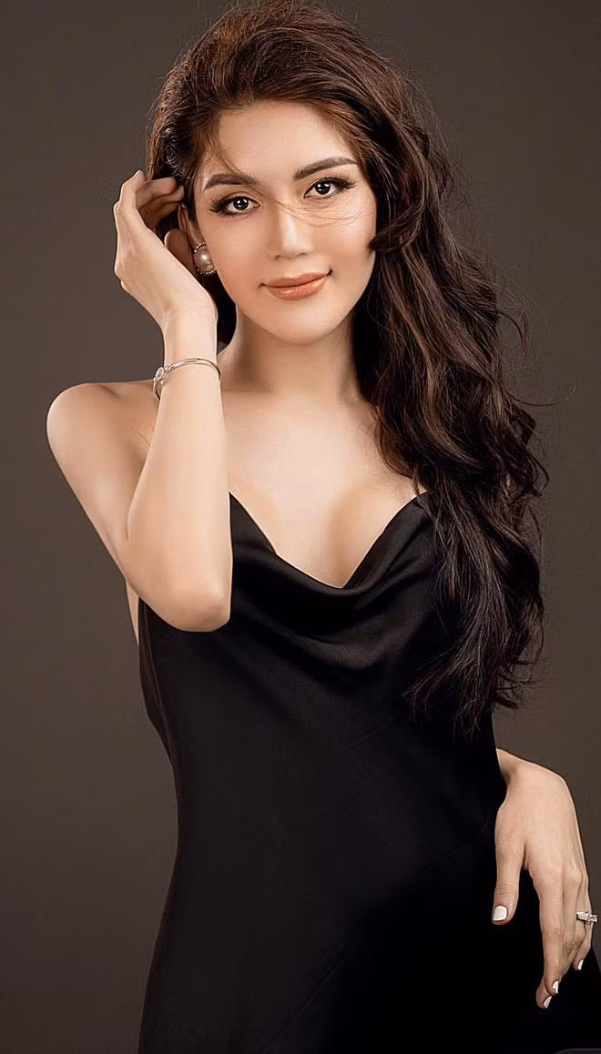 Ở mùa trước, Huỳnh My từng gây xôn xao với phản ứng gắt gao khi bị loại khỏi top 15. Cô nàng thẳng thừng tuyên bố: “Từ nay em sẽ không tham gia cuộc thi nào nữa. Không có sự công bằng ở đây”.