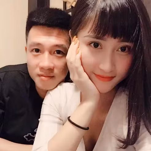 Đám cưới được tổ chức tại một trung tâm tiệc cưới sang chảnh trên địa bàn huyện Đông Anh, Hà Nội.